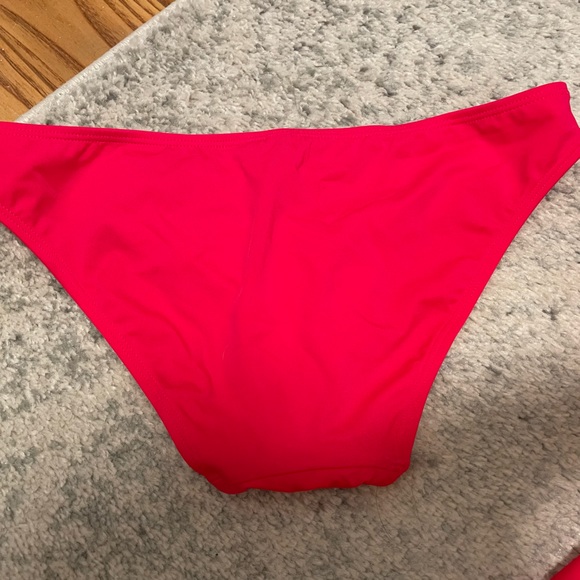 Victorias Secret tankini and bottoms - Picture 6 of 6